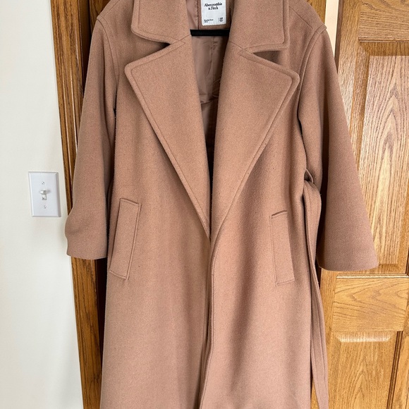 Abercrombie Women's Slouchy Belted Wool-Blend Dad Coat - Picture 3 of 5